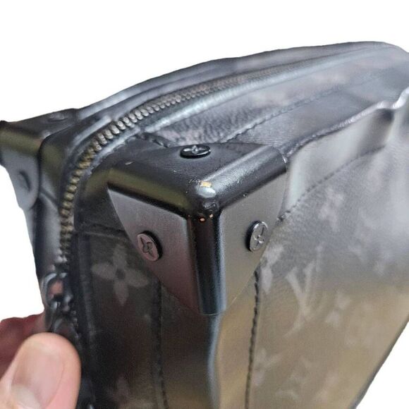 Louis Vuitton soft trunk crossbody - Picture 7 of 16